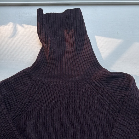 Aritzia Lin sweater - Picture 8 of 11